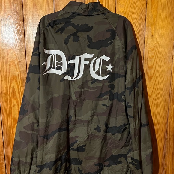 Dixxon camo windbreaker - Picture 3 of 3